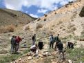 گزارش تصویری بازدید رئیس  و دانشجویان کارشناسی ارشد معدن ، نفت و ژئوفیزیک ازمعدن بوکسیت تاش 
